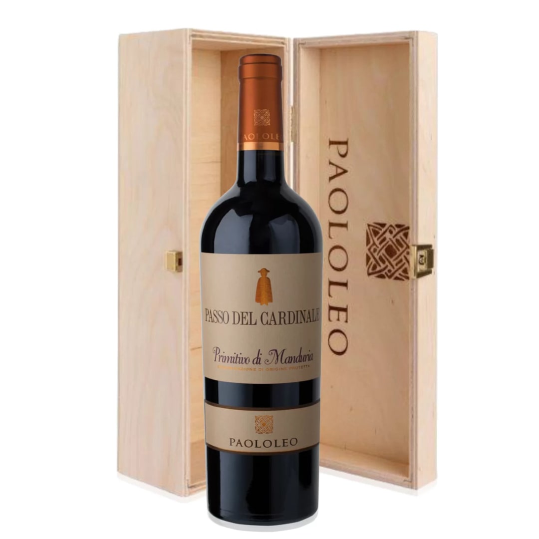 200324_Vynas skvn PAOLOLEO Passo Del Cardinale Primitivo di Manduria Magnum DOP Rosso Dry medinėje dėž. 1,5l-min